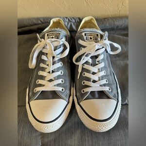 👟 men’s Converse tennis shoes 👟